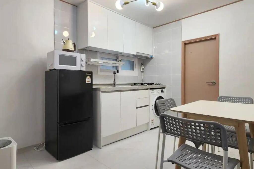 K-10 White Linen House * โซล