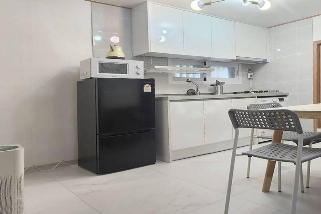 K-10 White Linen House * โซล