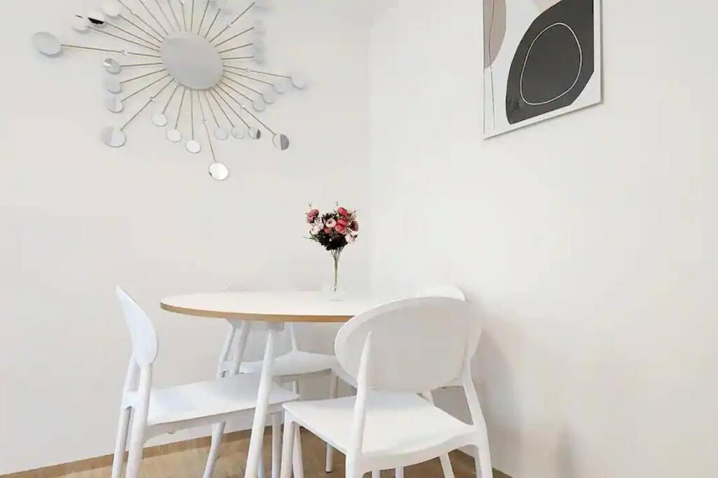 K-10 White Linen House อพาร์ทเม้น *